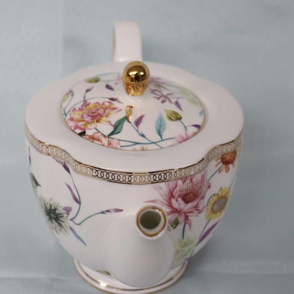 GRACE TEAWARE BOTANICAL PARADISE BIRDS FLORAL PORCELAIN COFFEE TEAPOT - NEW - Picture 5 of 8